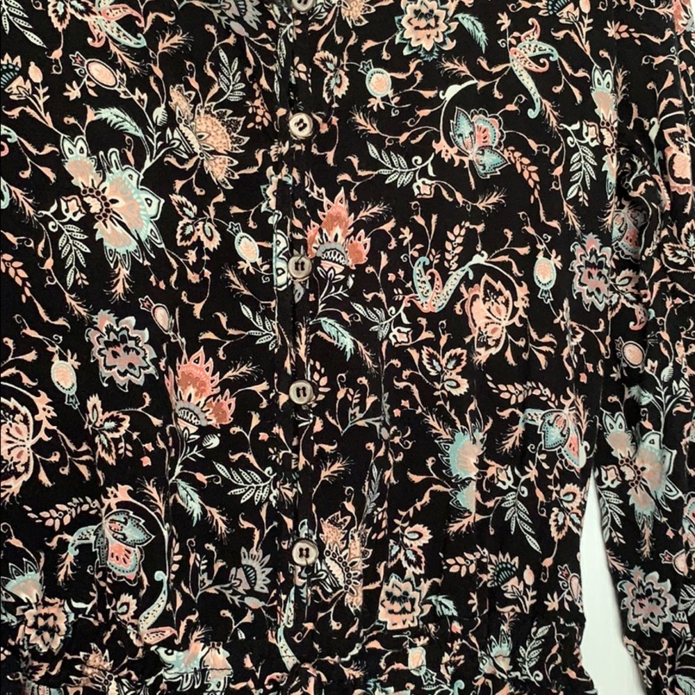 Floral Patterned Romper - Picture 2 of 3